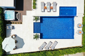 Villa Pino with Pool, Sauna & Jacuzzi